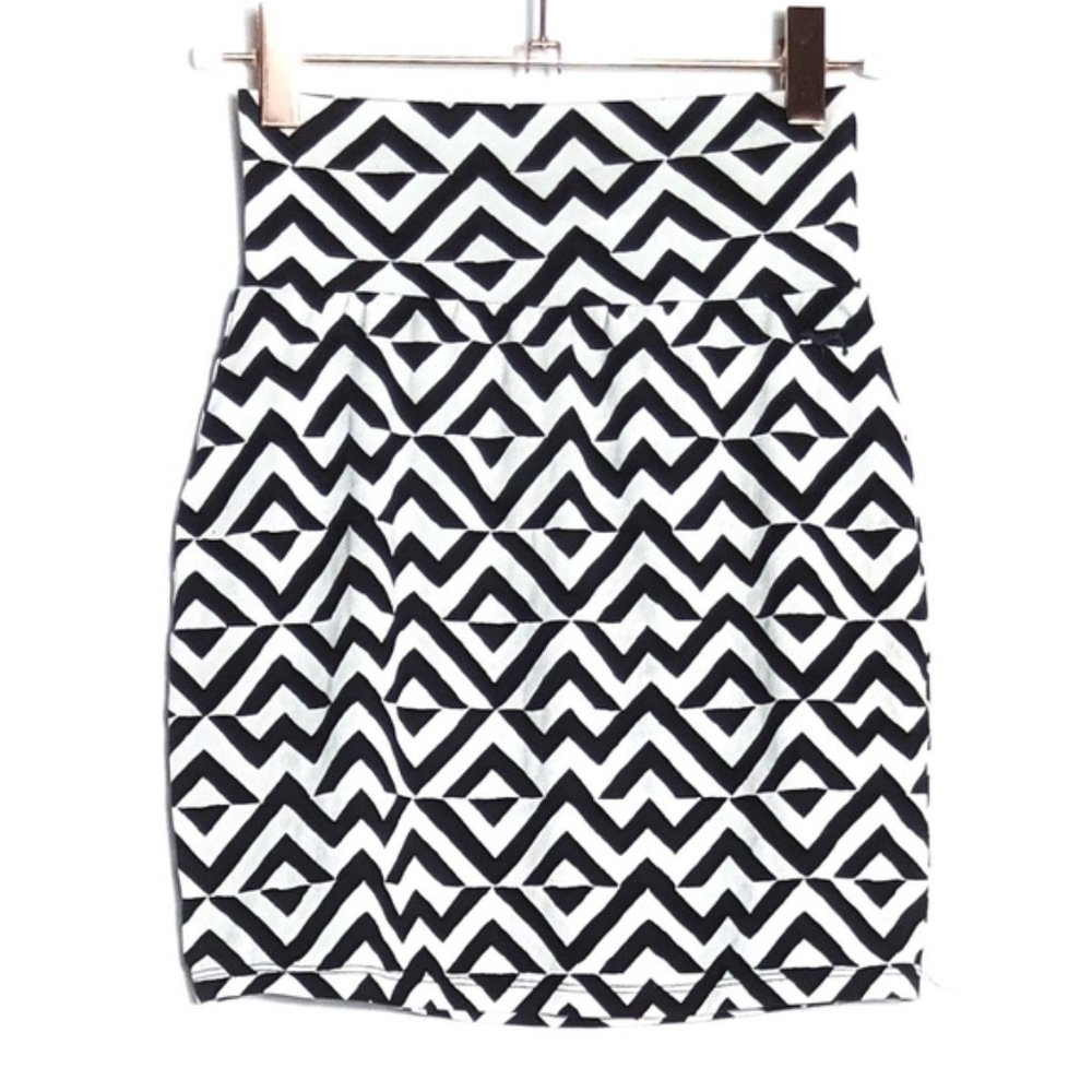 VS PINK • Geo Print Mini Skirt